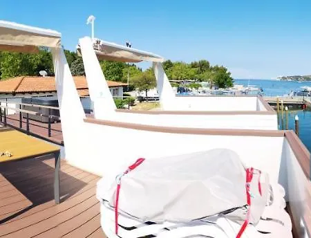 Floating Seahouse Ocean Beauty 2 Portoroz